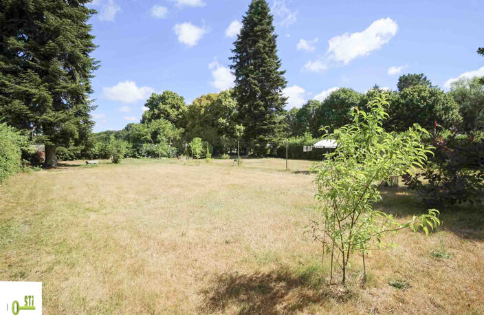 Maison de plain-pied avec garage et jardin — photo 2
