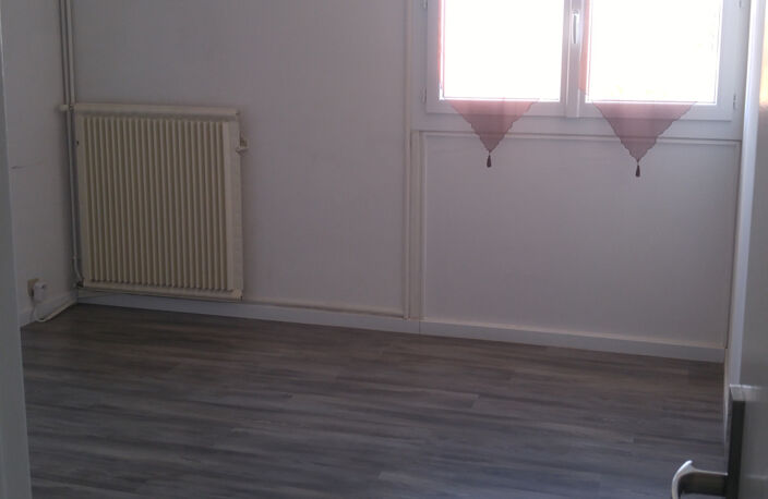 Appartement lumineux avec vue dégagée — photo 4