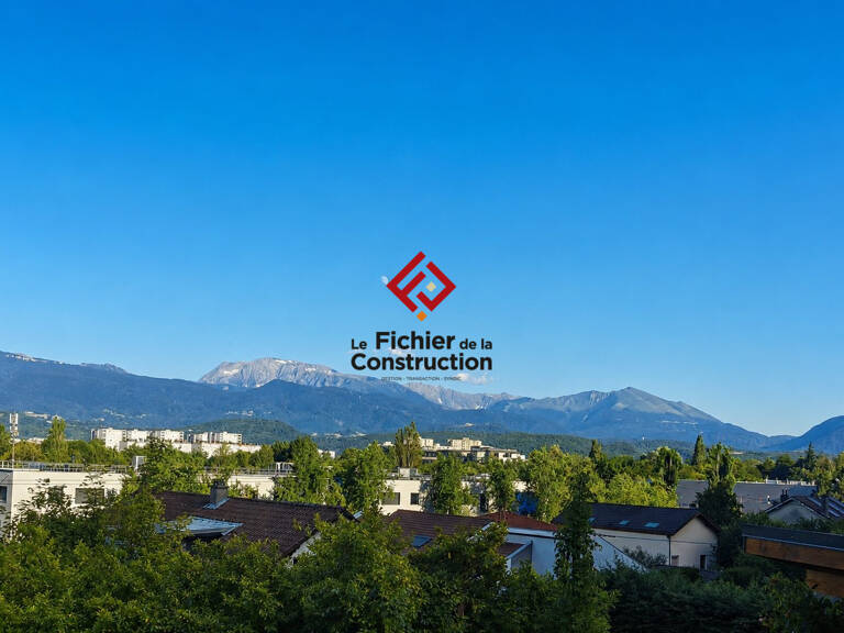 Maison avec dépendances, grand terrain et vue dégagée Seys — photo 1