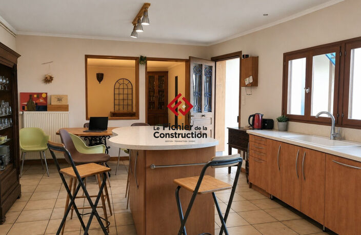 Maison avec dépendances, grand terrain et vue dégagée Seys — photo 3
