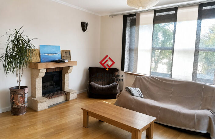 Maison avec dépendances, grand terrain et vue dégagée Seys — photo 5