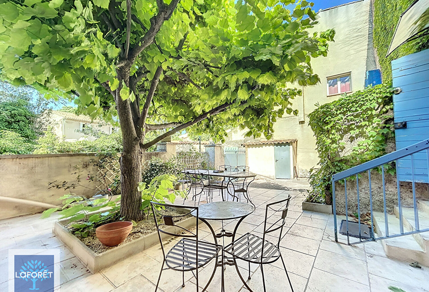 Maison avec terrasse et cour de 360 m2 — photo 1
