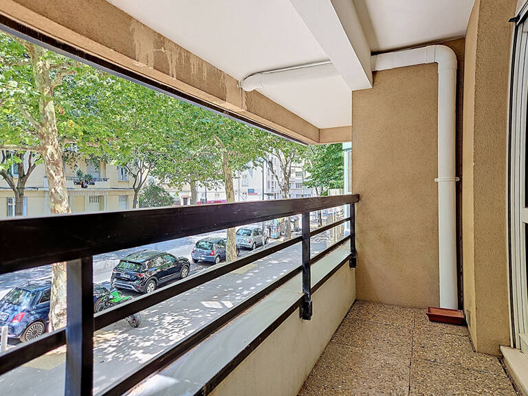Appartement Marseille 3 pièces 83.52 m2 avec parking cave et balcons — photo 1