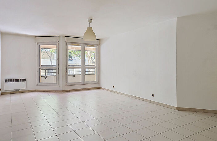Appartement Marseille 3 pièces 83.52 m2 avec parking cave et balcons — photo 2