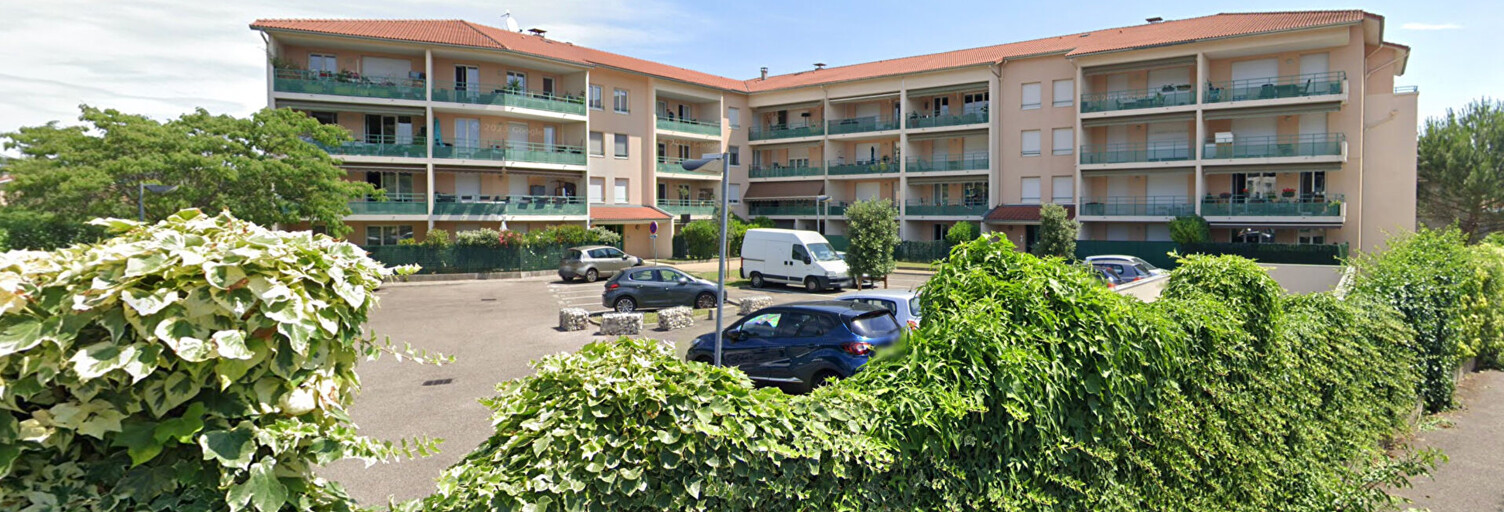 Appartement 1 Pièce 30 m² à louer à Saint-Genis-Laval (69230)