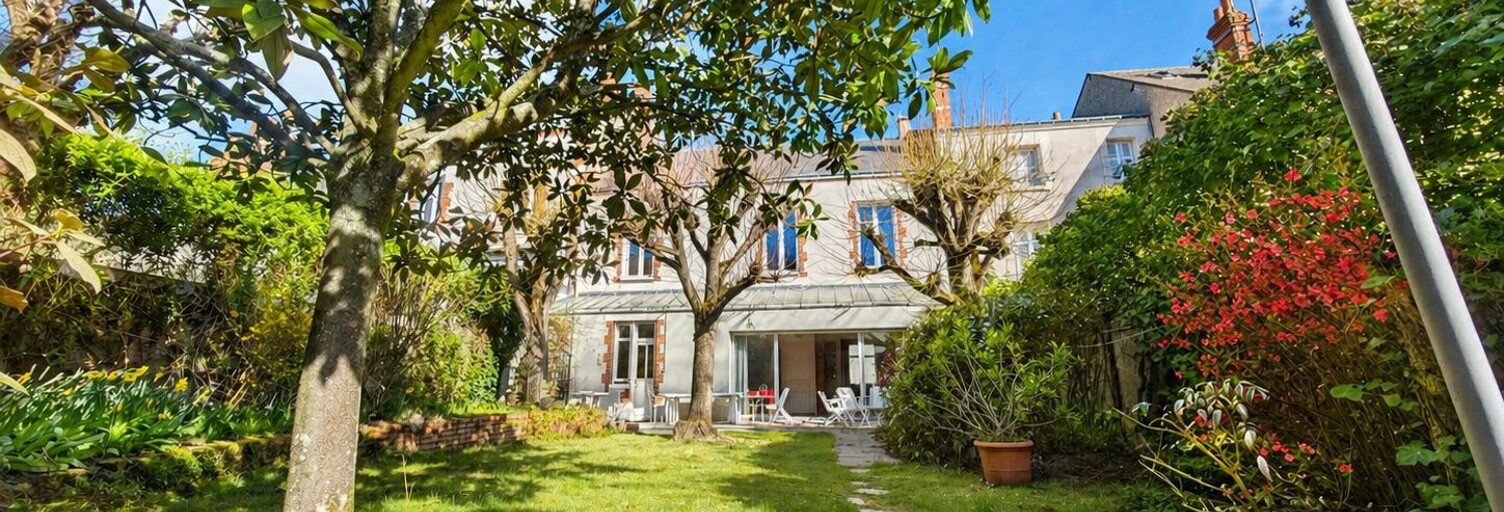 Maison 10 Pièces 218 m² à vendre à Tours (37000)