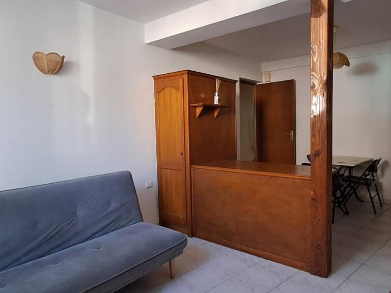 CASTELNAUDARY - STUDIO meublé — photo 1