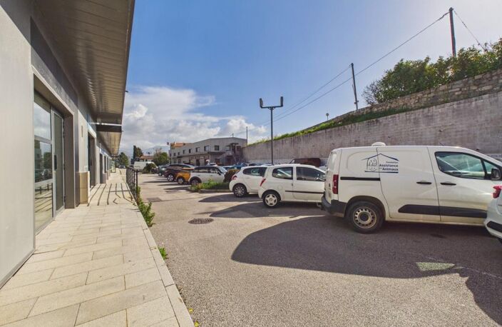 A VENDRE LOCAL BALEONE — photo 2