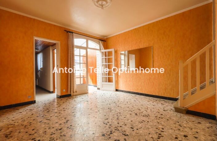 Le Cateau 59360 - Maison à rafraichir avec garage & jardin clos — photo 2