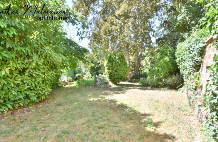 Maison de ville avec garage, jardin et fort potentiel – À deux pas de la gare et du centre-ville de Conches-en-Ouche — photo 3