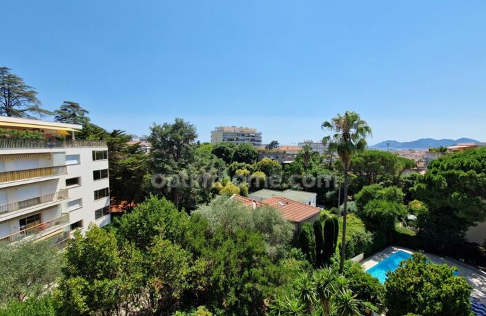 Appartement 2 pièces de 57 m² traversant avec terrasses dans résidence avec piscine — photo 3