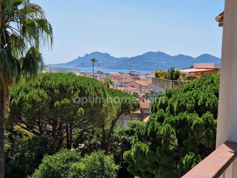 Appartement 2 pièces de 57 m² traversant avec terrasses dans résidence avec piscine — photo 1