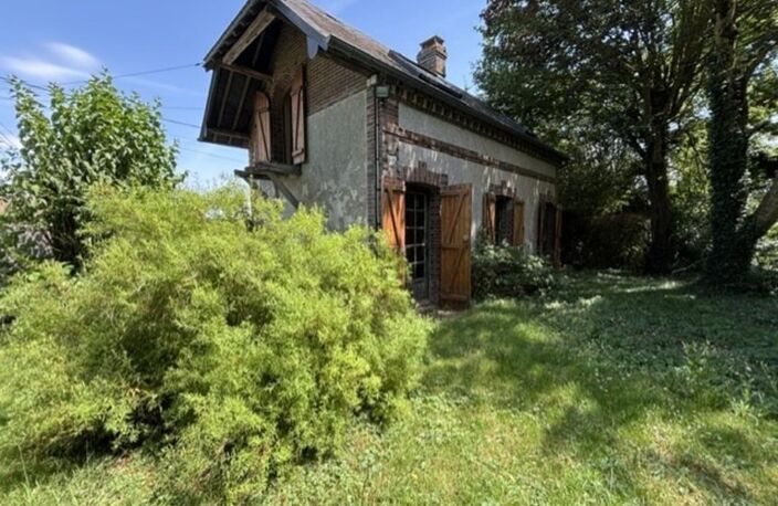 Un lieu de vie unique avec trois maisons aux possibilités infinies ! — photo 2