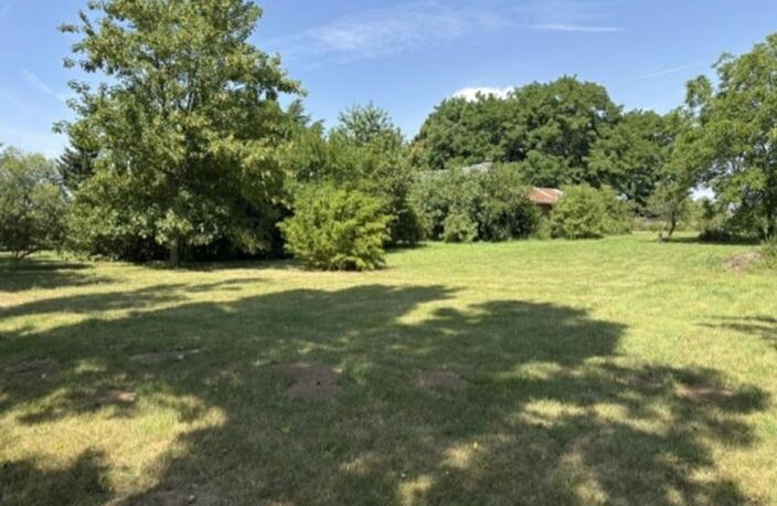 Un lieu de vie unique avec trois maisons aux possibilités infinies ! — photo 4