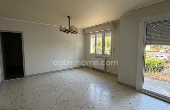 Magnac sur Touvre. Maison 84 m² sur sol sol semi enterré avec jardin — photo 2