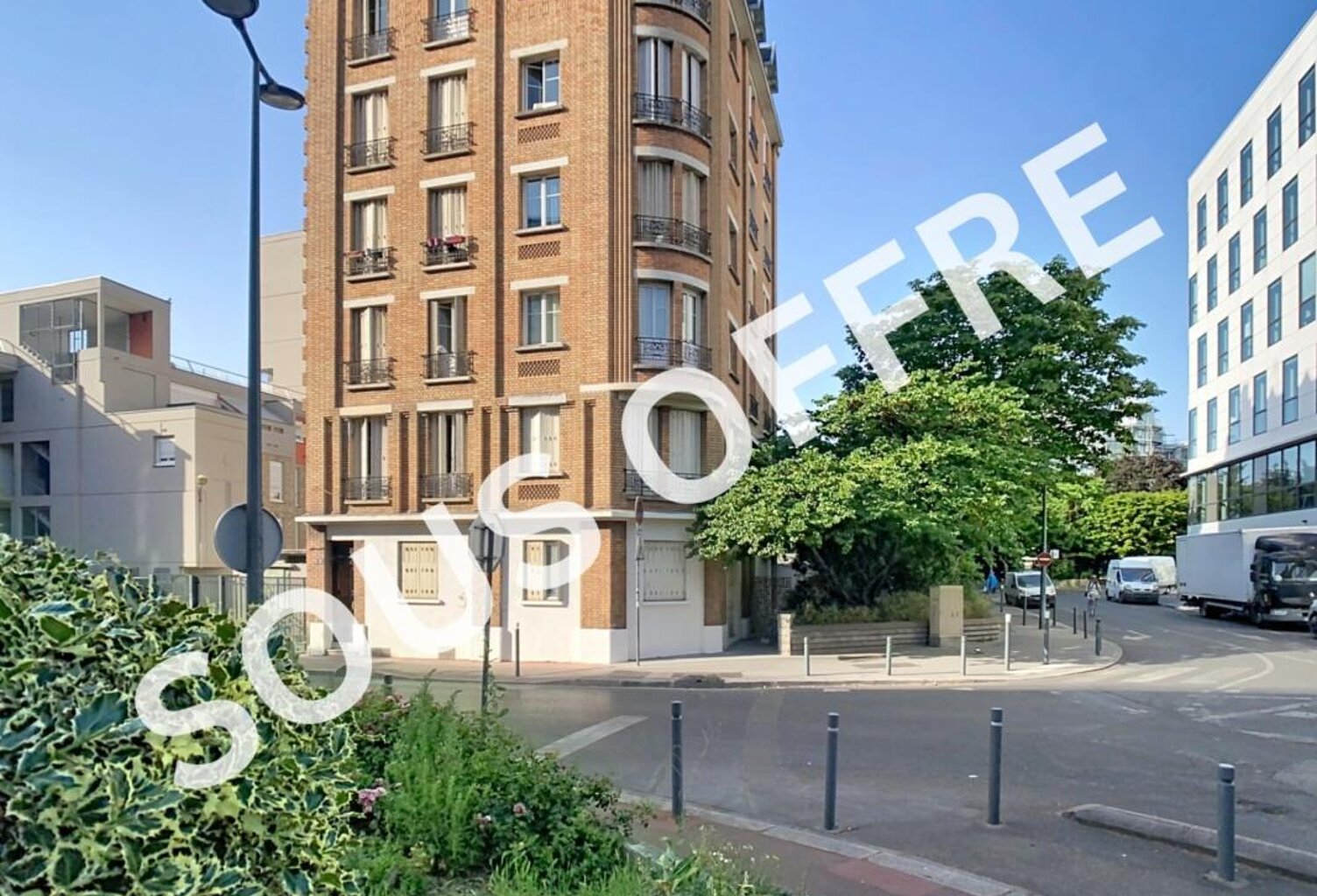 SAINT-OUEN - 2 PIÈCES DE 37m² - 4ÈME ÉTAGE AVEC ASCENSEUR — photo 1