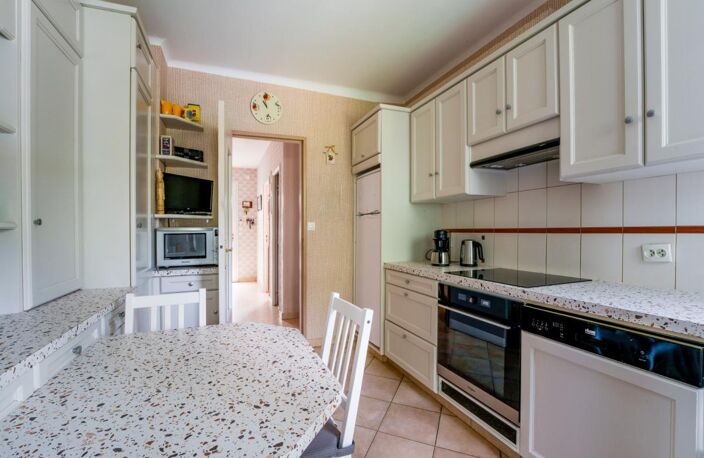 Maison à vendre 8 pièces SAINT CYR SUR LOIRE (37) — photo 2
