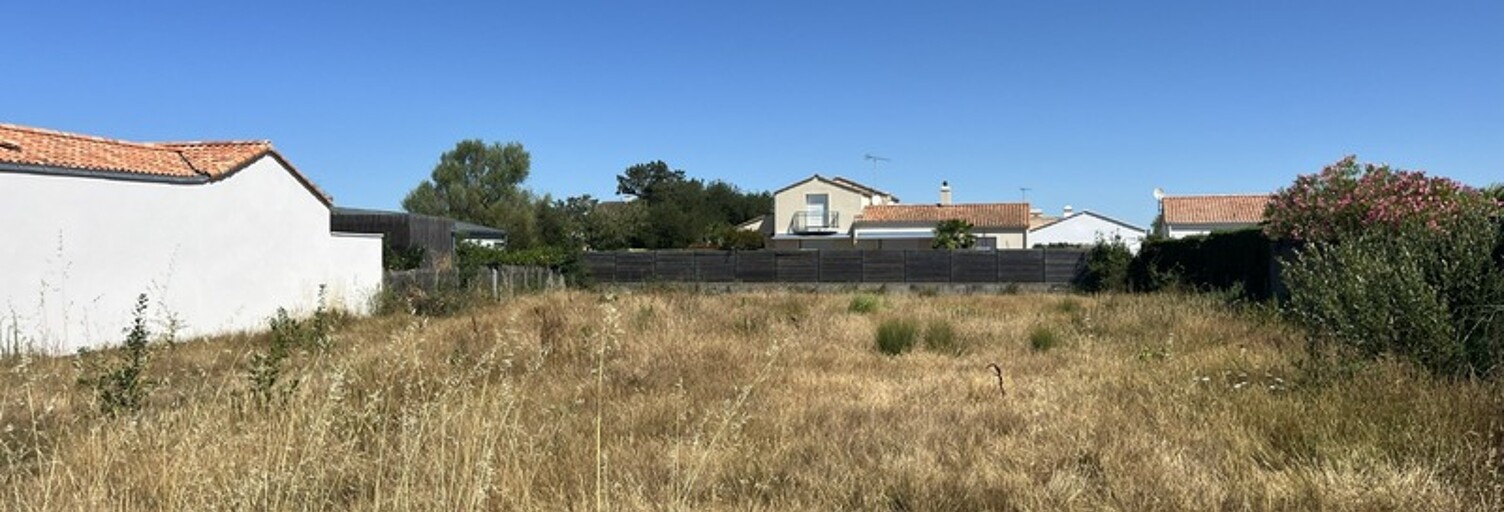 Terrain  1077 m² à vendre à Le Fenouiller (85800)