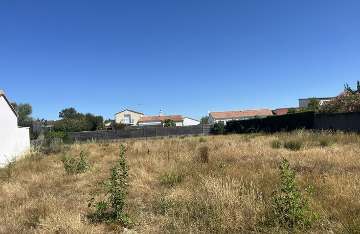 Terrain à bâtir de 1 077m² au Fenouiller – Façade plein sud de 22 m – À 5 minutes des plages — photo 3