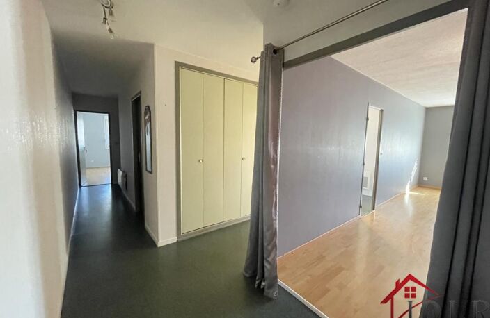 Appartement T4 avec terrasse couverte — photo 5