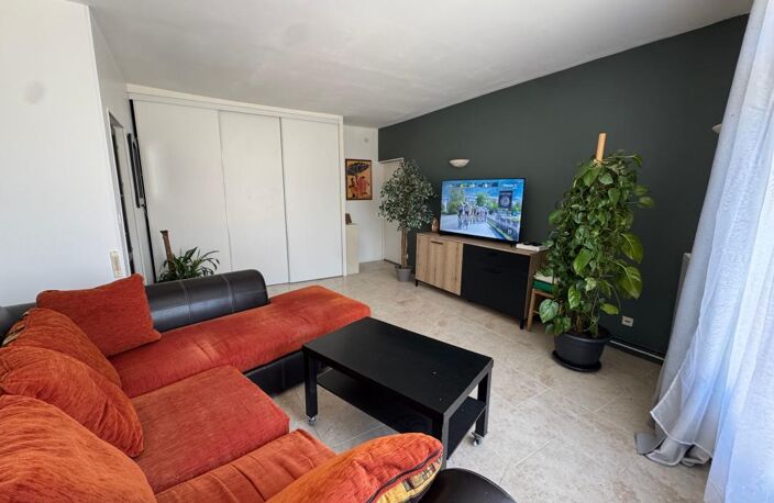 Romans-sur-Isère Ouest — Charme, lumière et vue sur le parc — deux chambres, possibilité de troisième — photo 3
