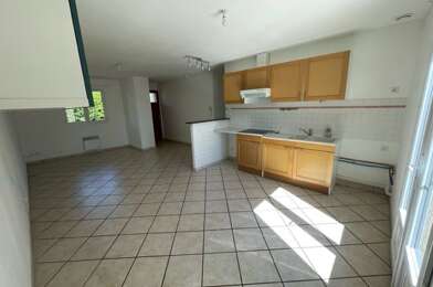 Maison 4 pièces 1330 €