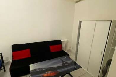 Appartement 1 pièces 905 €