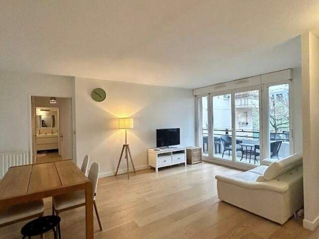 Appartement de 68m2 à louer sur Courbevoie — photo du bien