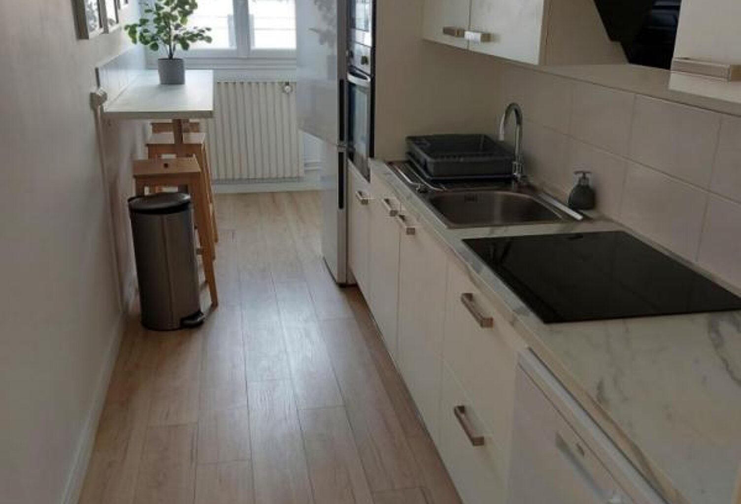 T4 MEUBLE — photo 1