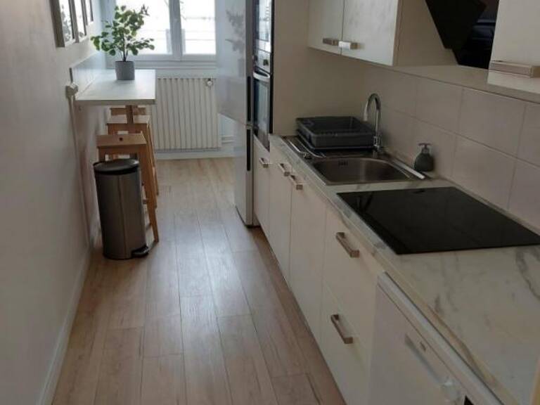 T4 MEUBLE — photo 1