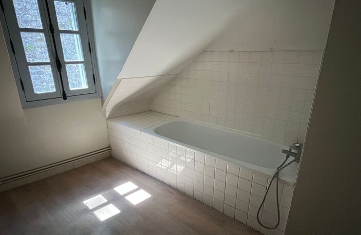 Loches centre historique - Duplex T3 — photo 4