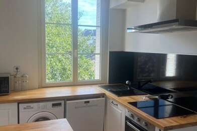 Appartement 3 pièces 860 €