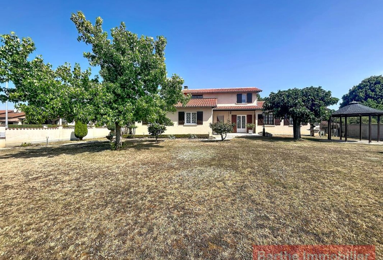 Maison À Vendre — photo 1