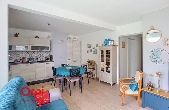 T3 parfait état avec terrasse de 17 m², garage et stationnement — photo 3