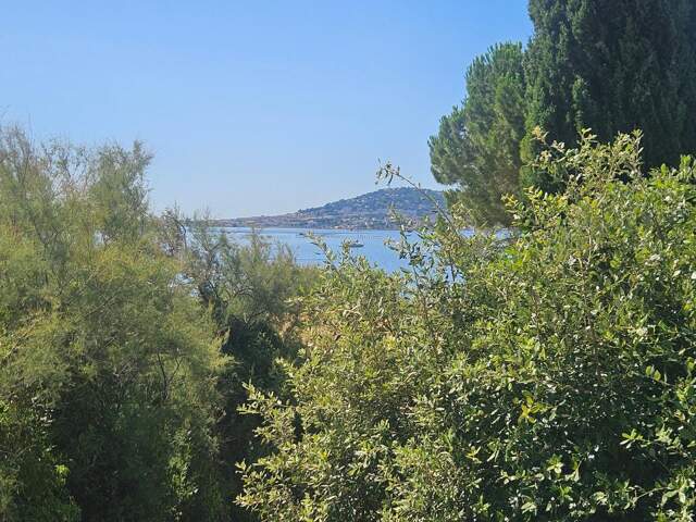 Bouzigues, maison climatisée T4 avec accès Plage Privé   — photo du bien