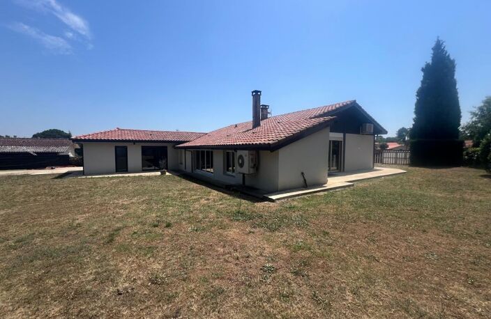 Maison À Vendre 146 m² — photo 2