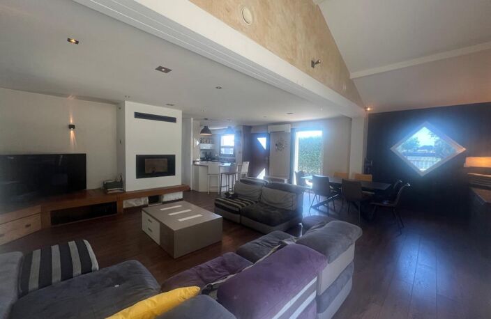 Maison À Vendre 146 m² — photo 3