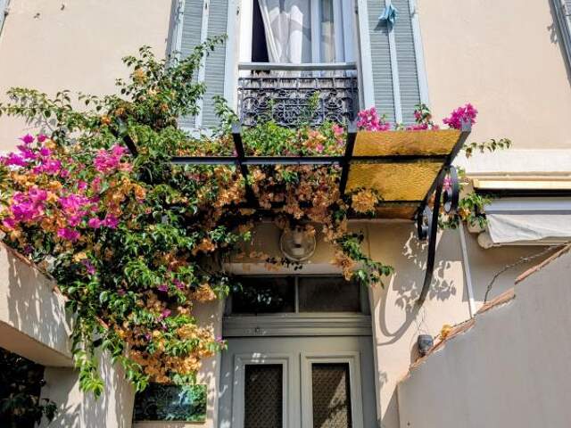 Appartement À Vendre Toulon Est — photo du bien