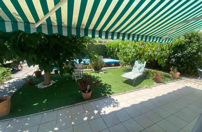 Appartement À Vendre type 4 rez de jardin avec piscine — photo 2