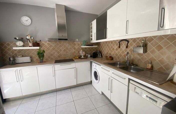 Appartement À Vendre type 4 rez de jardin avec piscine — photo 5