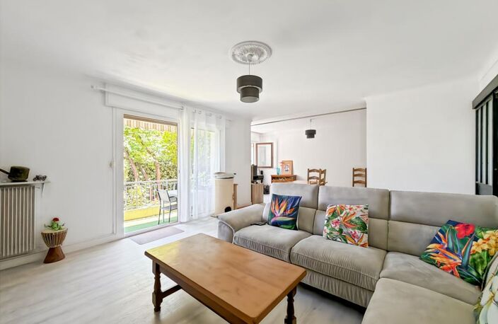 Appartement À Vendre 4 pièces 87 m² — photo 2