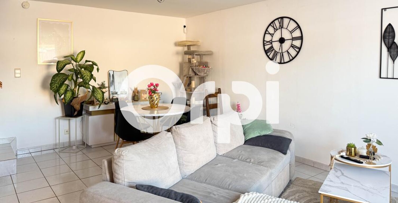 IMMEUBLE DE RAPPPORT à BUSSAC — photo 1