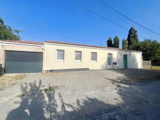 Maison 106 m² - Corme Royal — photo du bien