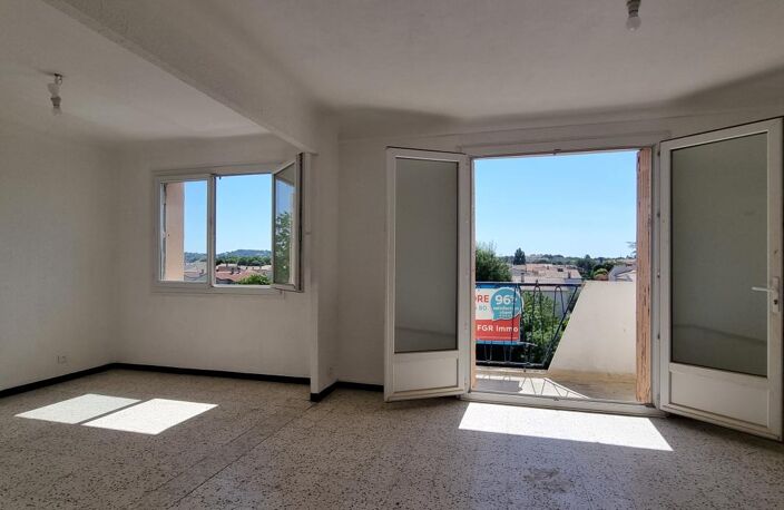 🏢 Appartement T3 Lumineux de 67 m² avec Balcon / Vue dégagée — photo 4