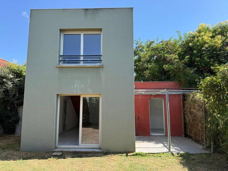 Charmante villa individuelle T3 en duplex avec jardin — photo 1