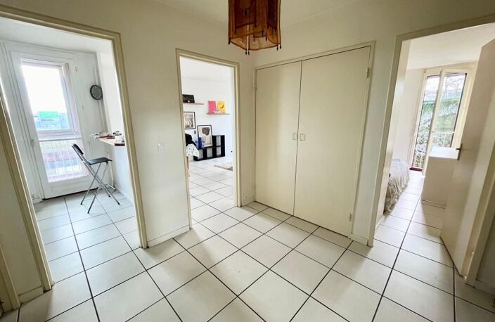 Appartement À Vendre — photo 2
