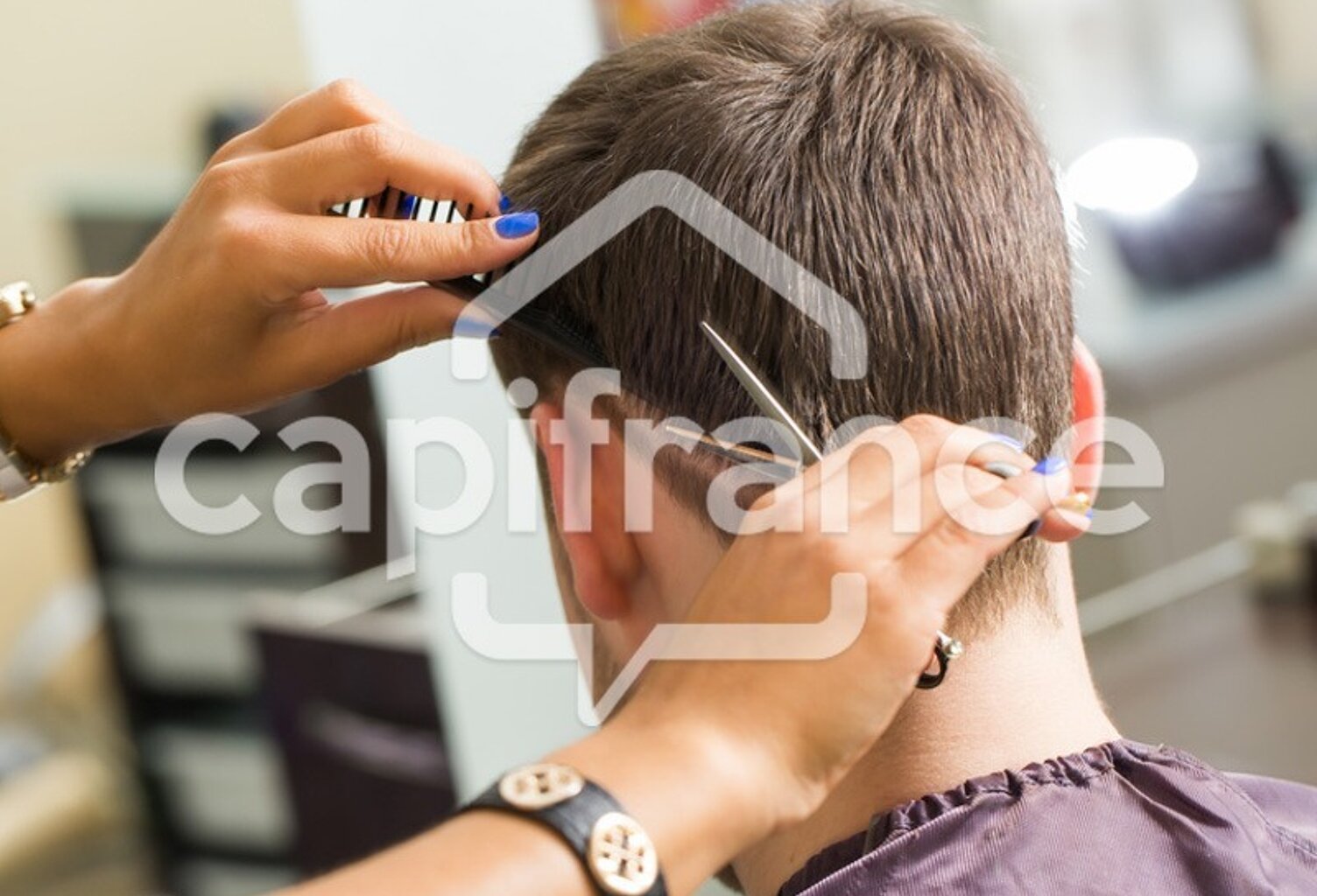 Fonds de commerce salon de coiffure à vendre ANGERS (49) — photo 1