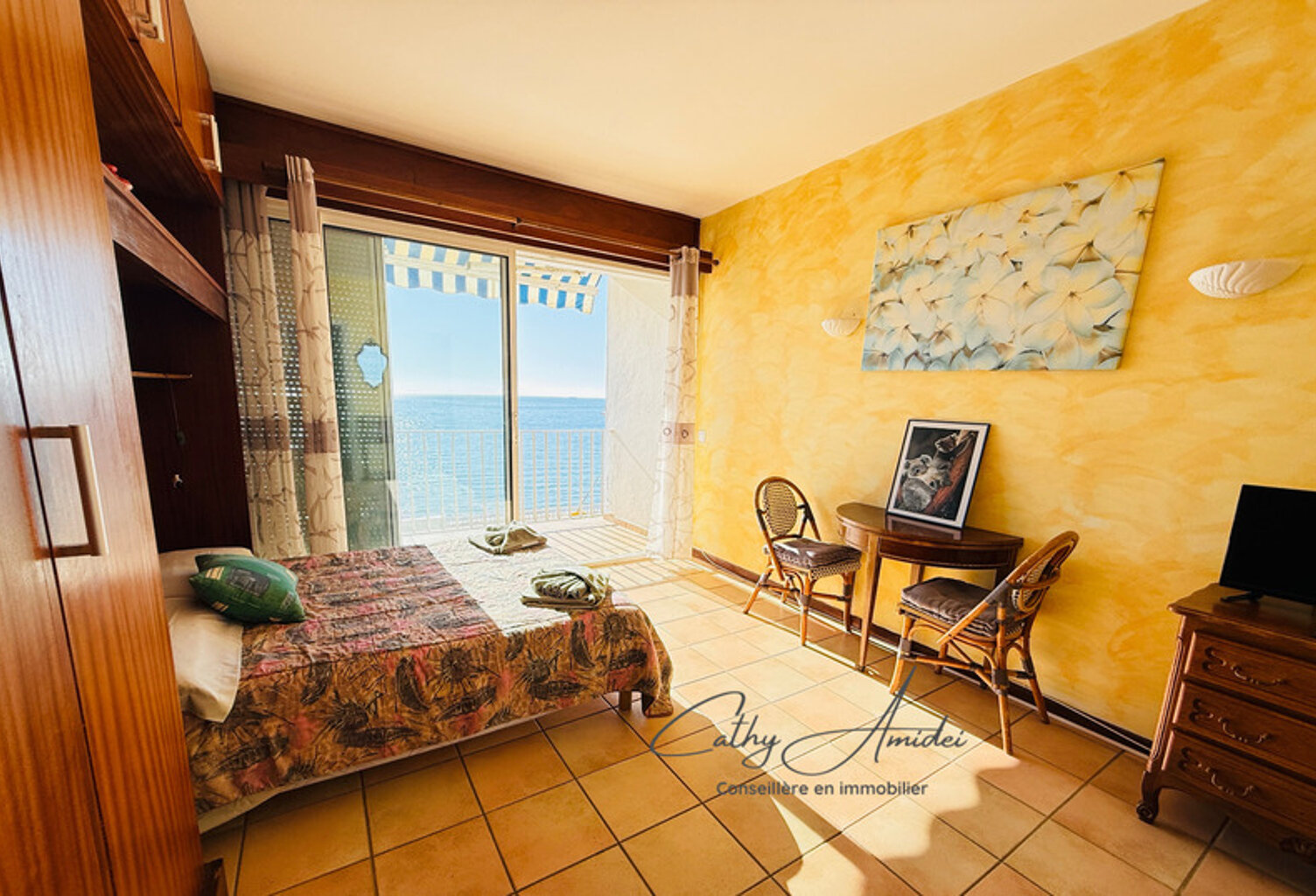 OLMETO-PLAGE (CORSE) : A vendre Studio en front de mer, terrasse, dernier étage, accès direct à la plage — photo 1