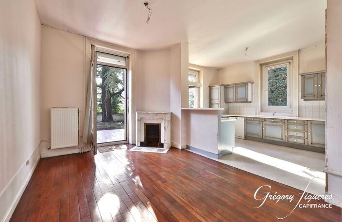 Maison bourgeoise de caractère – 200 m² – 6 chambres – Terrain arboré 712 m² — photo 3