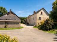 Longère en pierre – 150,76 m² – 6 pièces – 5 chambres – Terrain 6 345 m² – Dépendances – Hangar – Sous-sol complet — photo 2